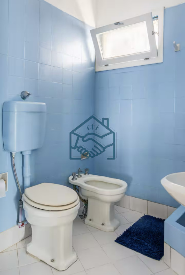 Casa ID.663/Gran-Casa-en-Venta-sobre-el-Mar-de-5-Dormitorios-y-Dependencia-en-Península,-Punta-del-Este - Gran Casa en Venta sobre el Mar de 5 Dormitorios y Dependencia en Península, Punta del Este