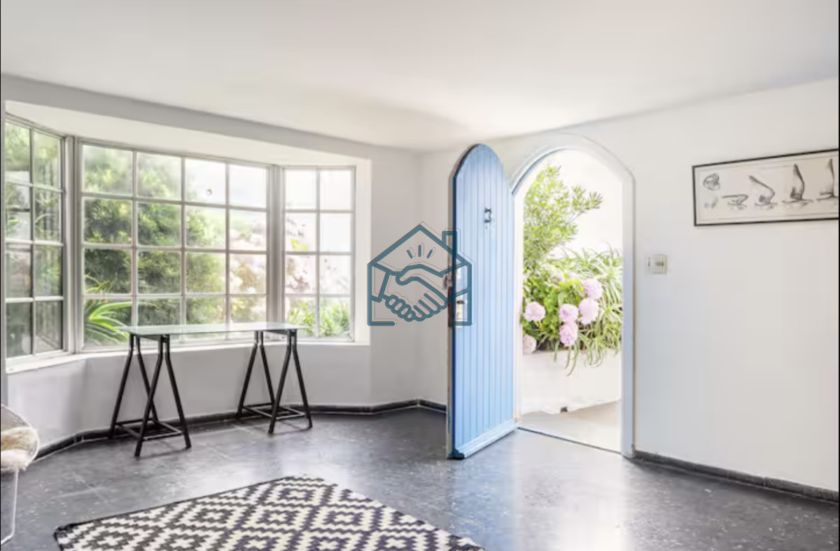 Casa ID.663/Gran-Casa-en-Venta-sobre-el-Mar-de-5-Dormitorios-y-Dependencia-en-Península,-Punta-del-Este - Gran Casa en Venta sobre el Mar de 5 Dormitorios y Dependencia en Península, Punta del Este