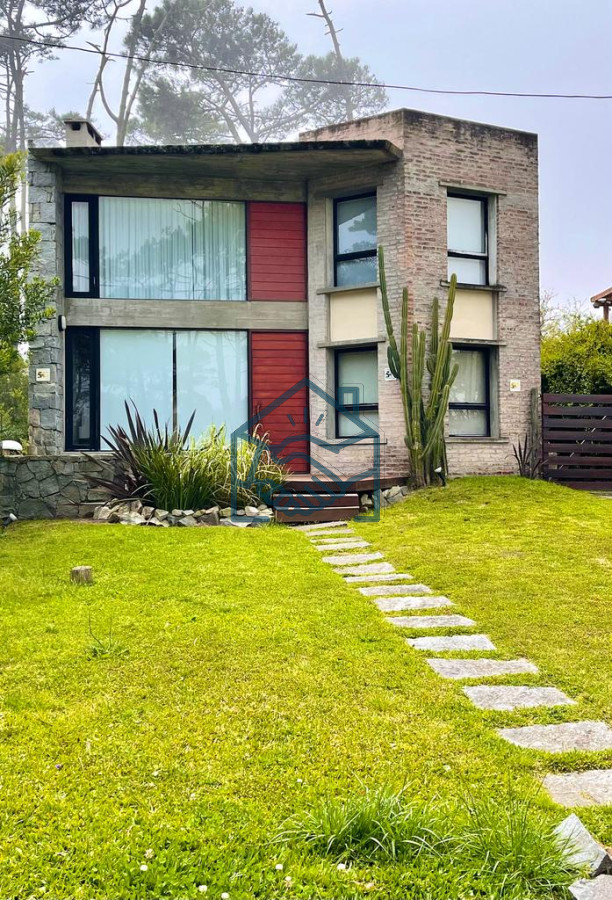 Casa ID.497/Casa-de-3-Dormitorios-en-Montoya---Punta-del-Este - Casa de 3 Dormitorios en Montoya - Punta del Este