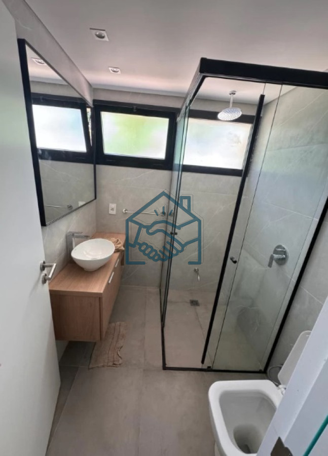 Casa ID.674/Casa-Reciclada-de-4-Dormitorios-con-Piscina-en-San-Rafael,-Venta-y-Alquiler-Anual - Casa Reciclada de 4 Dormitorios con Piscina en San Rafael, Venta y Alquiler Anual