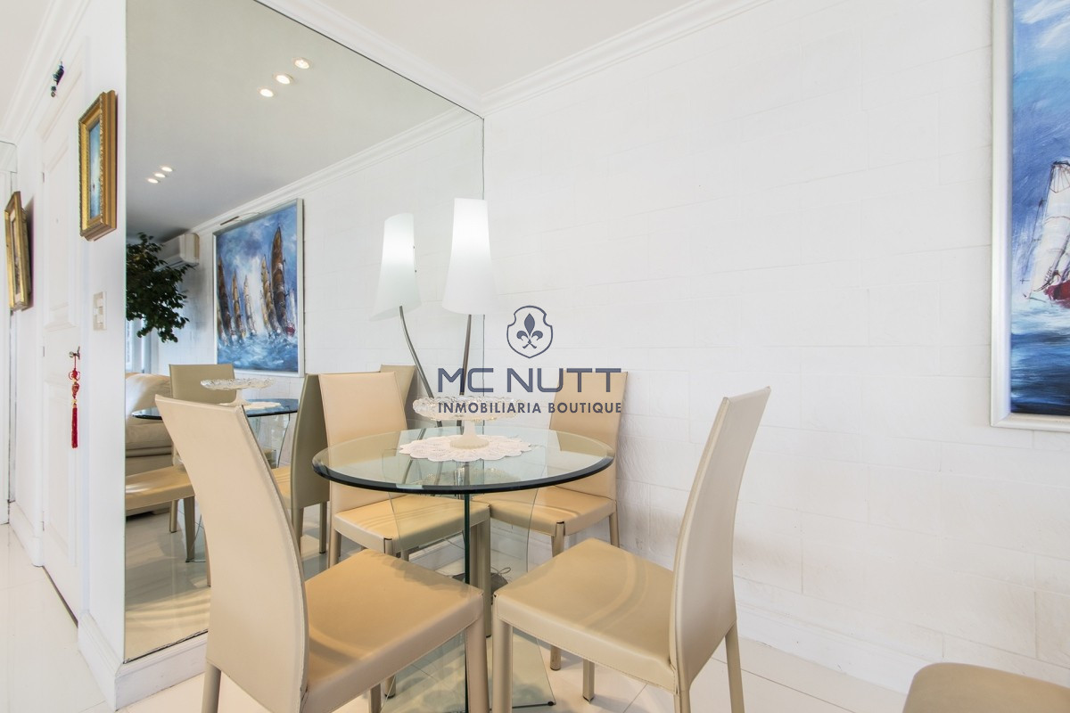 Apartamento Ref.524/ - Penthouse sobre Playa Mansa, 4 Dormitorios y Parrillero en Venta - Punta del Este