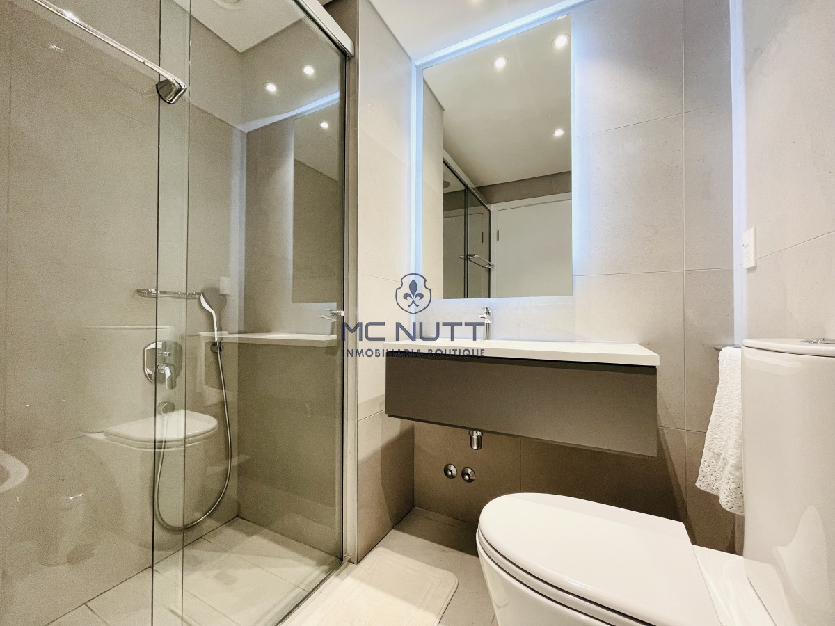 Apartamento Ref.503/ - Venta Espectacular Apartamento Frente al Mar, 3 Dormitorios, Le Parc Punta del Este