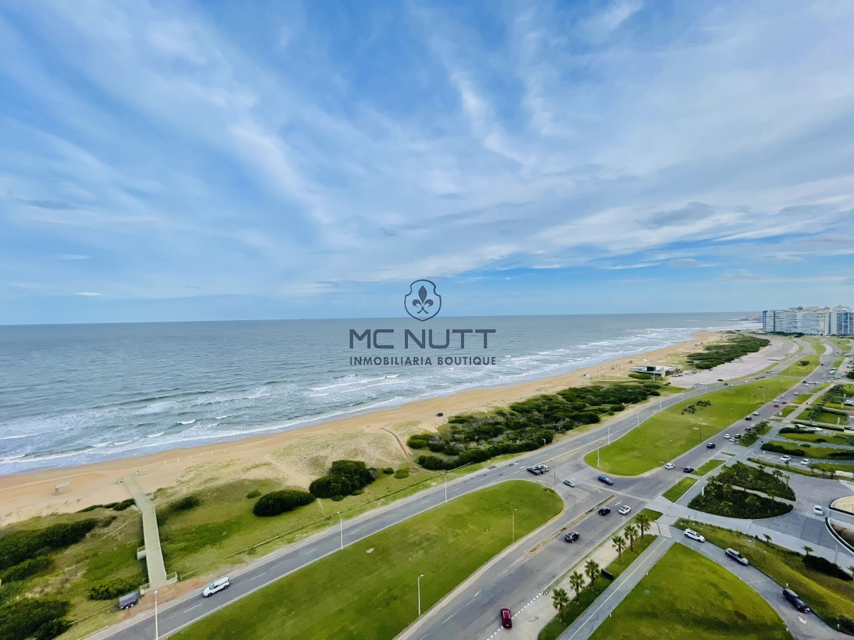 Apartamento Ref.503/ - Venta Espectacular Apartamento Frente al Mar, 3 Dormitorios, Le Parc Punta del Este