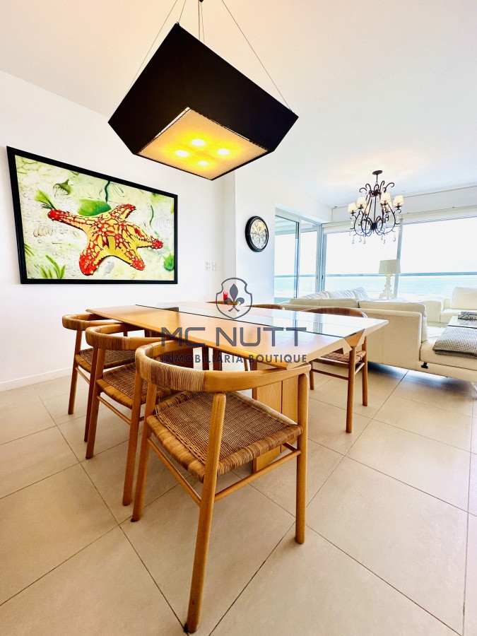 Apartamento Ref.417/ - Oportunidad en Venta y Alquiler temporal de maravilloso departamento esquinero en Torre Le Parc, Playa Brava, Punta del Este