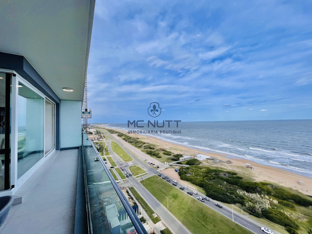 Apartamento Ref.503/ - Venta Espectacular Apartamento Frente al Mar, 3 Dormitorios, Le Parc Punta del Este