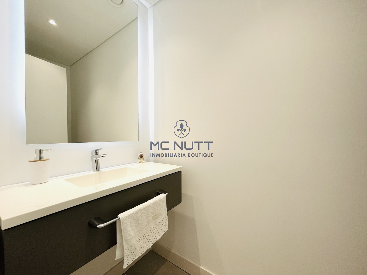 Apartamento Ref.503/ - Venta Espectacular Apartamento Frente al Mar, 3 Dormitorios, Le Parc Punta del Este