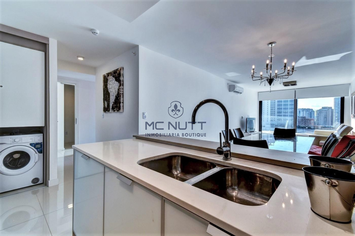 Apartamento Ref.617/ - Venta de apartamento de dos dormitorios con dos baños moderna Torre, Art Tower, Punta del Este