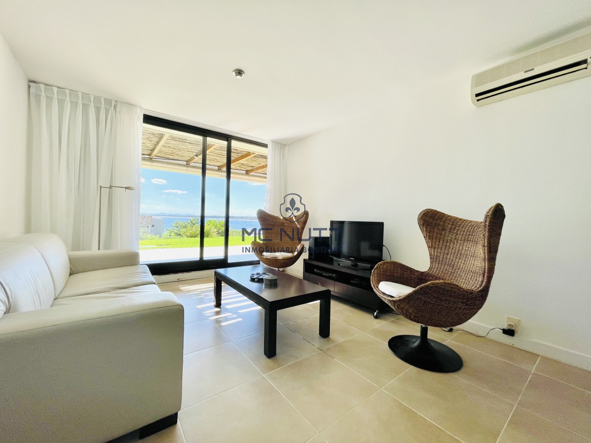 Apartamento Ref.565/ - Venta y alquiler temporario de apartamento de un dormitorio con parrillero en exclusivo complejo de Punta Ballena