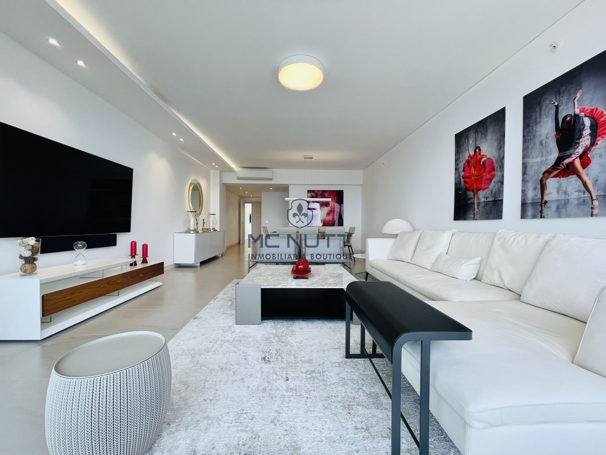 Apartamento Ref.503/ - Venta Espectacular Apartamento Frente al Mar, 3 Dormitorios, Le Parc Punta del Este