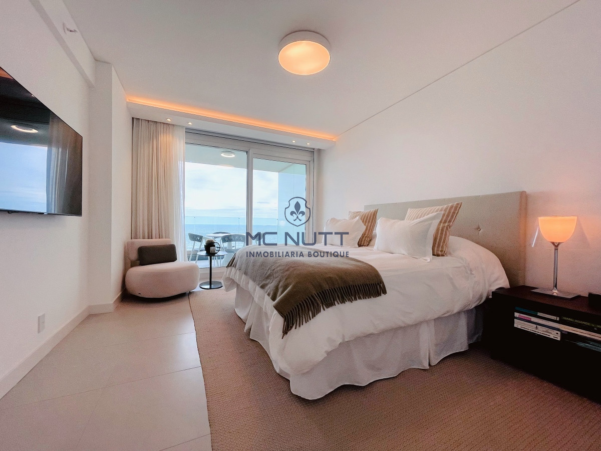 Apartamento Ref.503/ - Venta Espectacular Apartamento Frente al Mar, 3 Dormitorios, Le Parc Punta del Este