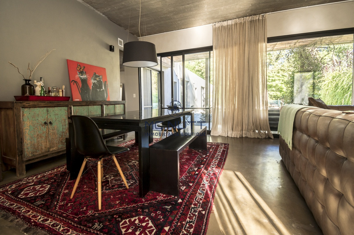 Casa ID.550/ - Excelente Casa Minimalista en Barrio Privado, La Arbolada - Punta del Este