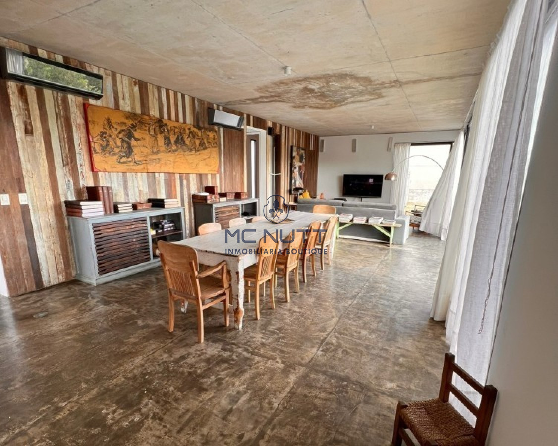 Casa ID.536/ - Venta y alquiler temporario de maravillosa casa a pasos del Mar con cinco dormitorios en suite, Punta Piedras, Manantiales