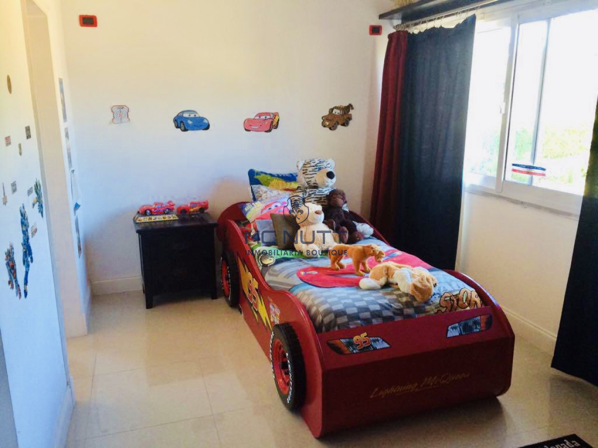 Casa ID.511/ - Excelente Casa de 5 Dormitorios en Barrio Privado La Arbolada, Punta del Este