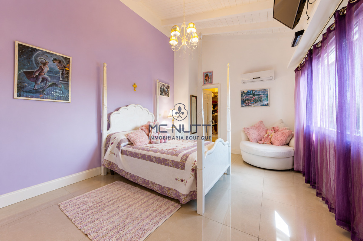Casa ID.511/ - Excelente Casa de 5 Dormitorios en Barrio Privado La Arbolada, Punta del Este