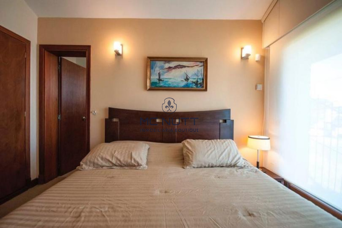 Casa ID.568/ - Excelente Casa de 4 Dormitorios y Piscina a una Cuadra del Mar 