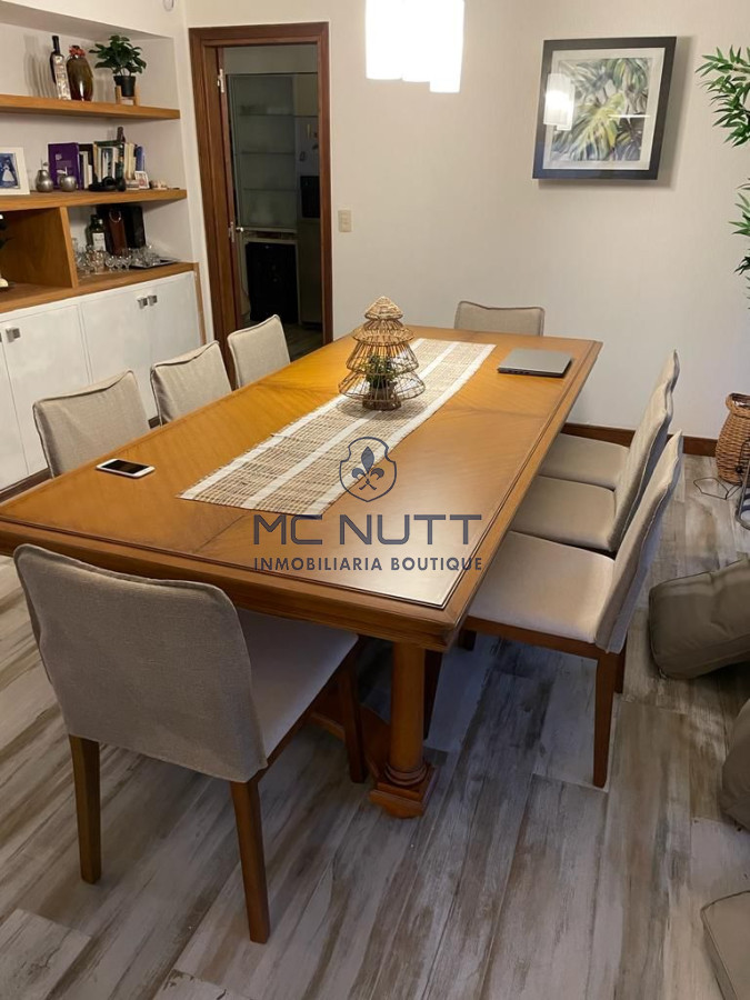 Casa ID.568/ - Excelente Casa de 4 Dormitorios y Piscina a una Cuadra del Mar 