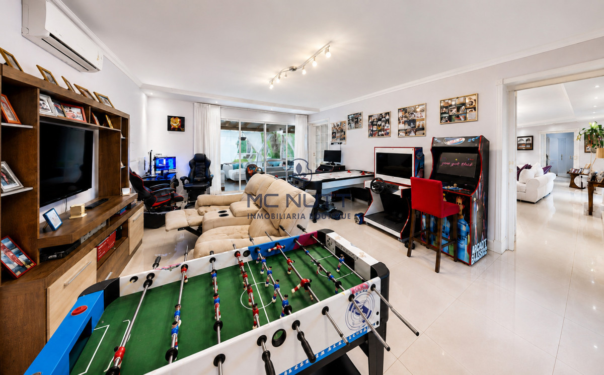 Casa ID.511/ - Excelente Casa de 5 Dormitorios en Barrio Privado La Arbolada, Punta del Este