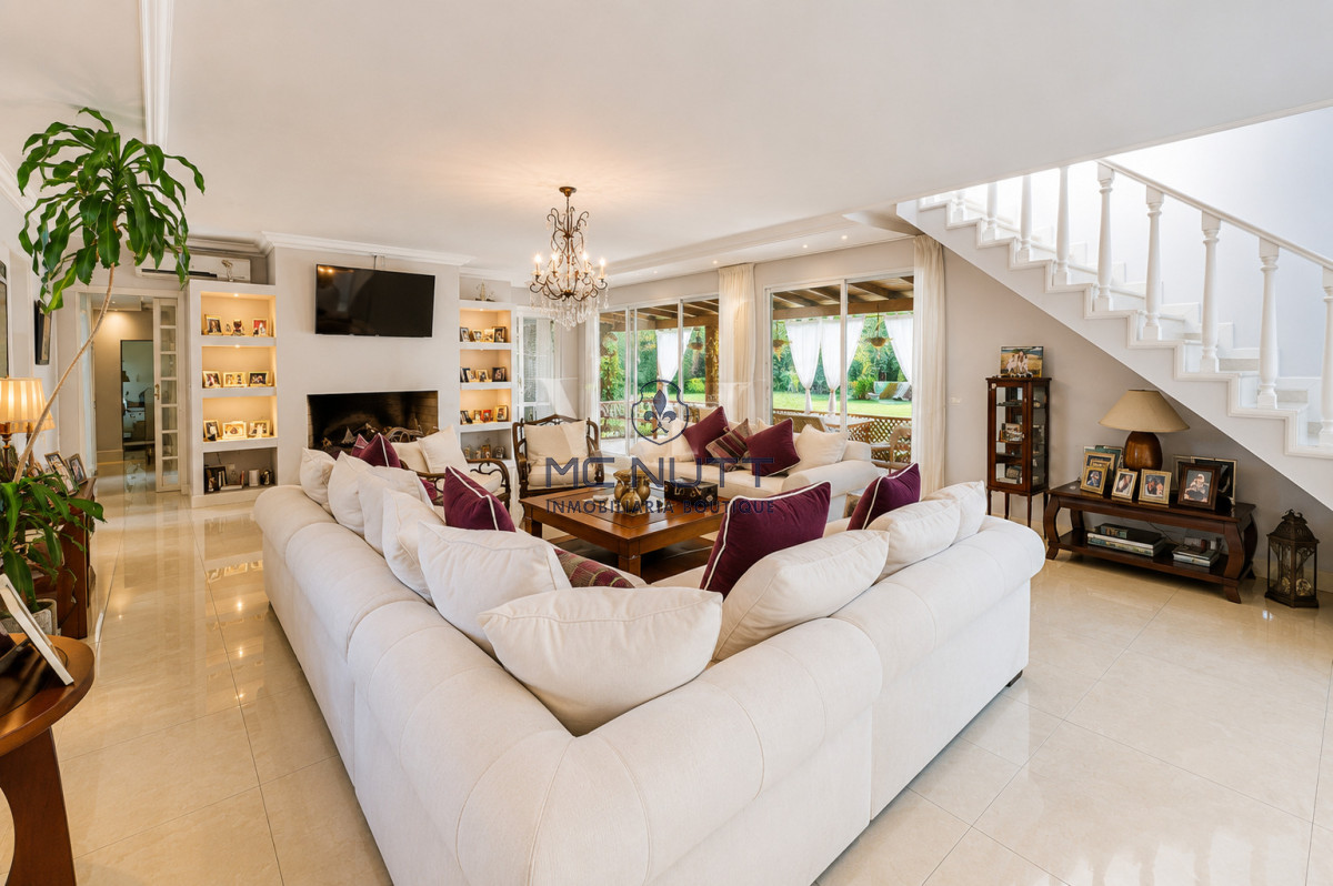 Casa ID.511/ - Excelente Casa de 5 Dormitorios en Barrio Privado La Arbolada, Punta del Este