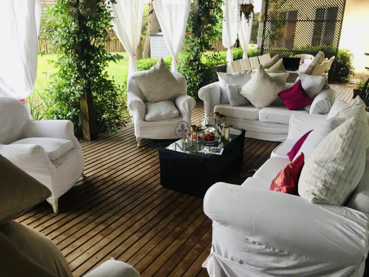 Casa ID.511/ - Excelente Casa de 5 Dormitorios en Barrio Privado La Arbolada, Punta del Este