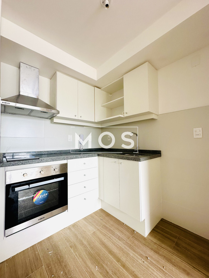 Apartamento ID.2823 - Apartamento de 2 Dormitorios Alquiler Anual, Playa Brava, Punta del Este