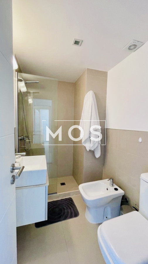 Apartamento ID.3284 - Apartamento de 3 Dormitorios en Primera Línea del Mar, Playa Brava Punta del Este