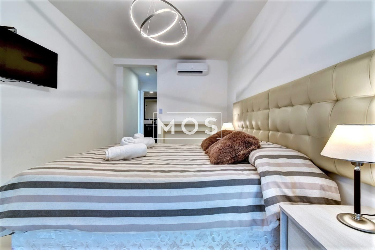 Apartamento ID.2534 - Venta de apartamento de dos dormitorios con dos baños moderna Torre, Art Tower, Punta del Este