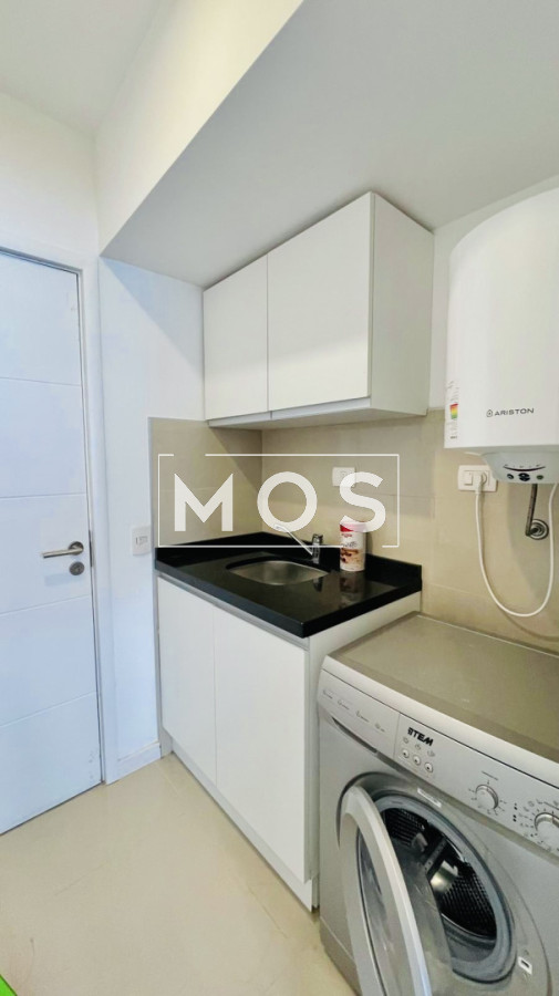 Apartamento ID.3284 - Apartamento de 3 Dormitorios en Primera Línea del Mar, Playa Brava Punta del Este