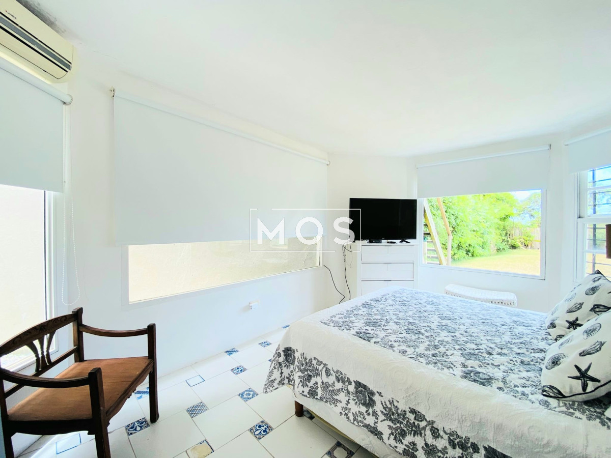 Casa ID.2537 - Excelente Casa de 4 Dormitorios en Montoya, La Barra