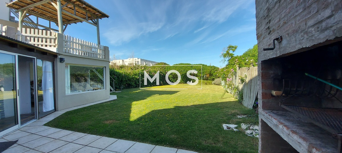 Casa ID.2537 - Excelente Casa de 4 Dormitorios en Montoya, La Barra