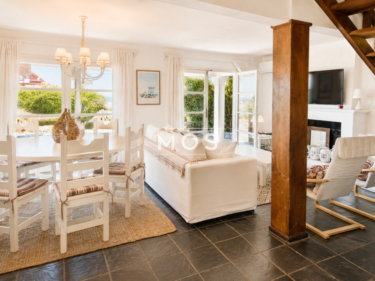 Casa ID.3718 - Oportunidad en venta! Excelente Casa de 4 Dormitorios con Piscina y Parrillero en Montoya, La Barra