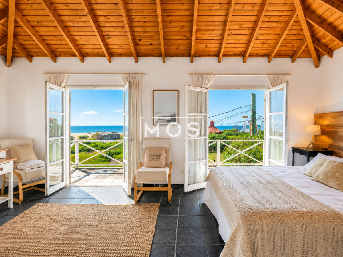 Casa ID.3718 - Oportunidad en venta! Excelente Casa de 4 Dormitorios con Piscina y Parrillero en Montoya, La Barra