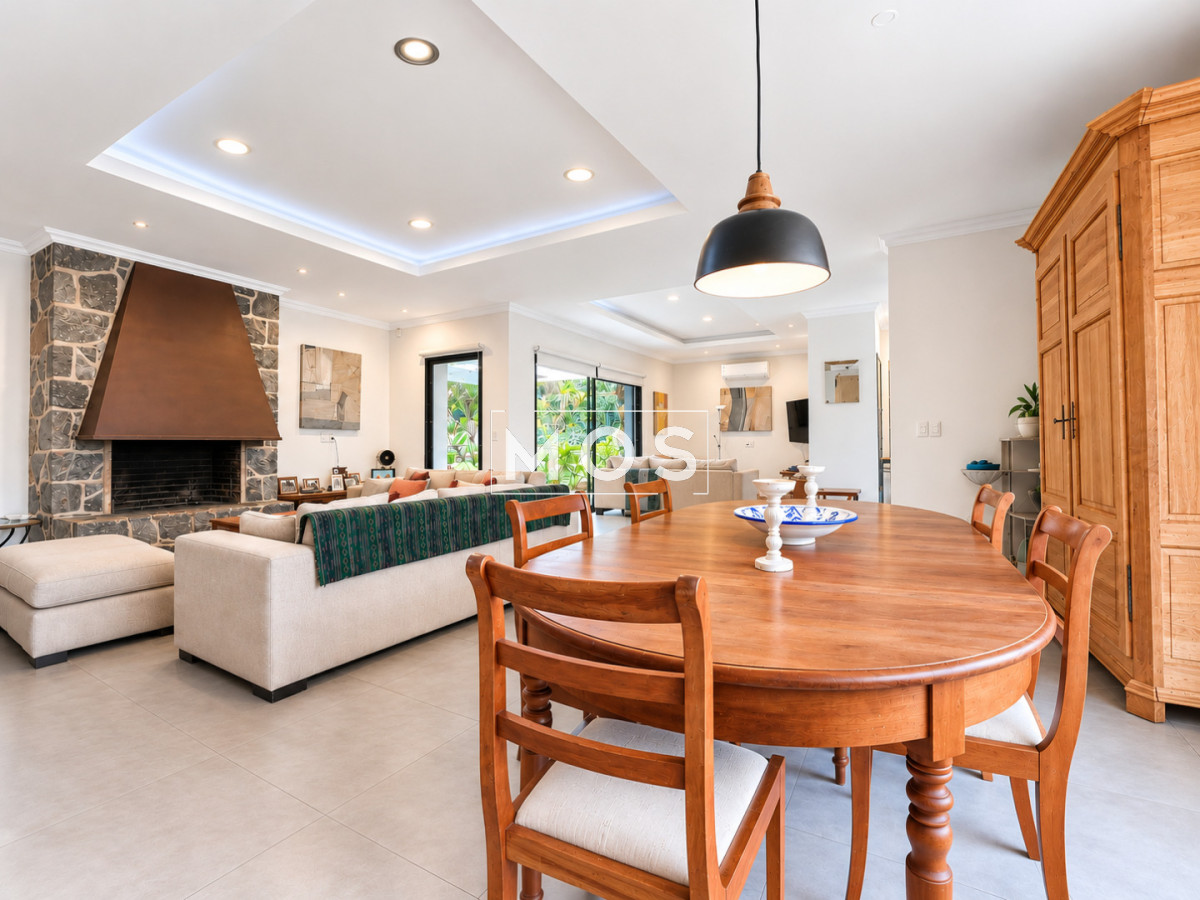 Casa ID.3598 - Moderna Casa de 4 Dormitorios, Piscina Climatizada y Parrillero en Playa Mansa, Punta del Este