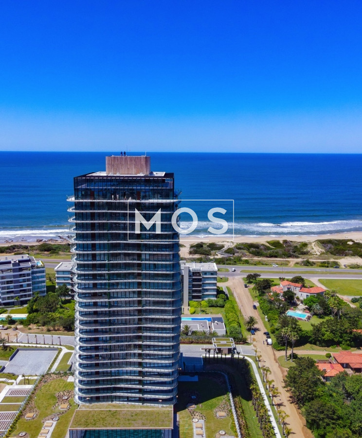 Apartamento ID.3606 - Espectacular Apartamento de 2 Dormitorios y Medio, piso alto, Torre Surfside, Punta del Este