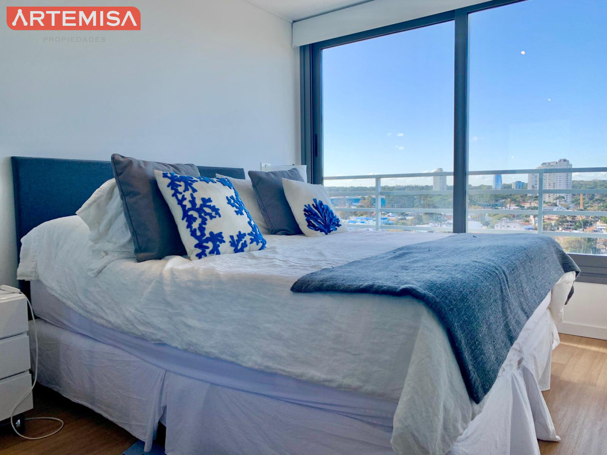 Apartamento ID.829 - Excelente Apartamento de 2 Dormitorios en Venta y Alquiler - Playa Mansa, Punta del Este