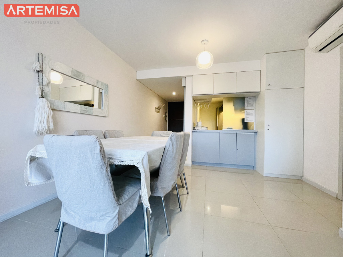 Apartamento ID.542 - Moderno Apartamento de dos Dormitorios sobre Roosevelt en Venta