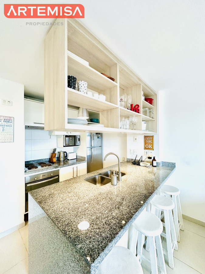 Apartamento ID.590 - Venta de Moderno Apartamento en zona Roosevelt de 1 Dormitorio, torre con servicios, Punta del Este