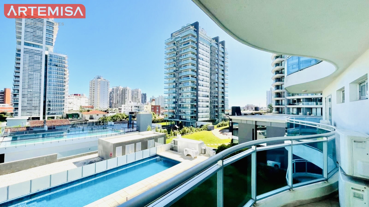 Apartamento ID.457 - Apartamento de 1 Dormitorio en Torre con Servicios, Cerca del Mar - Alquiler Anual, Punta del Este