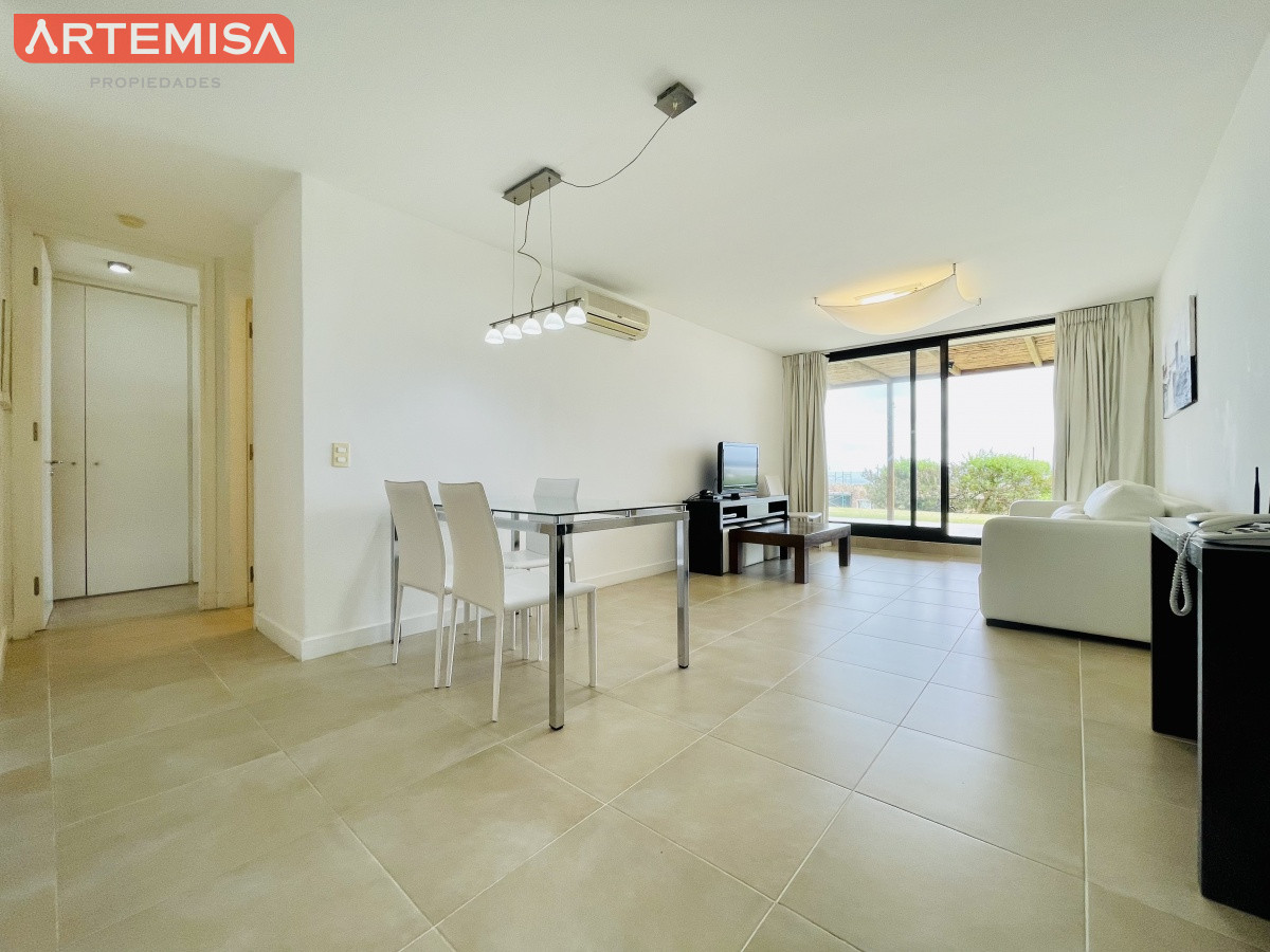 Apartamento ID.476 - Alquiler temporario de apartamento de un dormitorio con parrillero y jardín, Punta Ballena