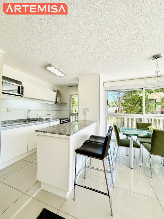 Apartamento ID.495 - Apartamento de 1 Dormitorio en alquiler temporario ubicado entre playas Mansa y Brava, Aidy Grill