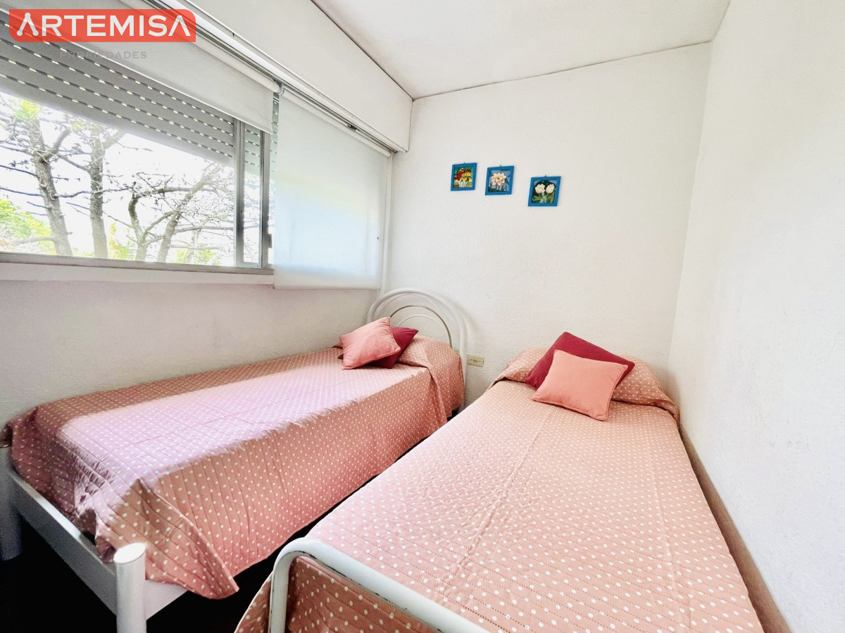 Apartamento ID.830 - Apartamento de 2 Dormitorios en Aidy Grill a Pocos Metros de Playa Brava - Venta