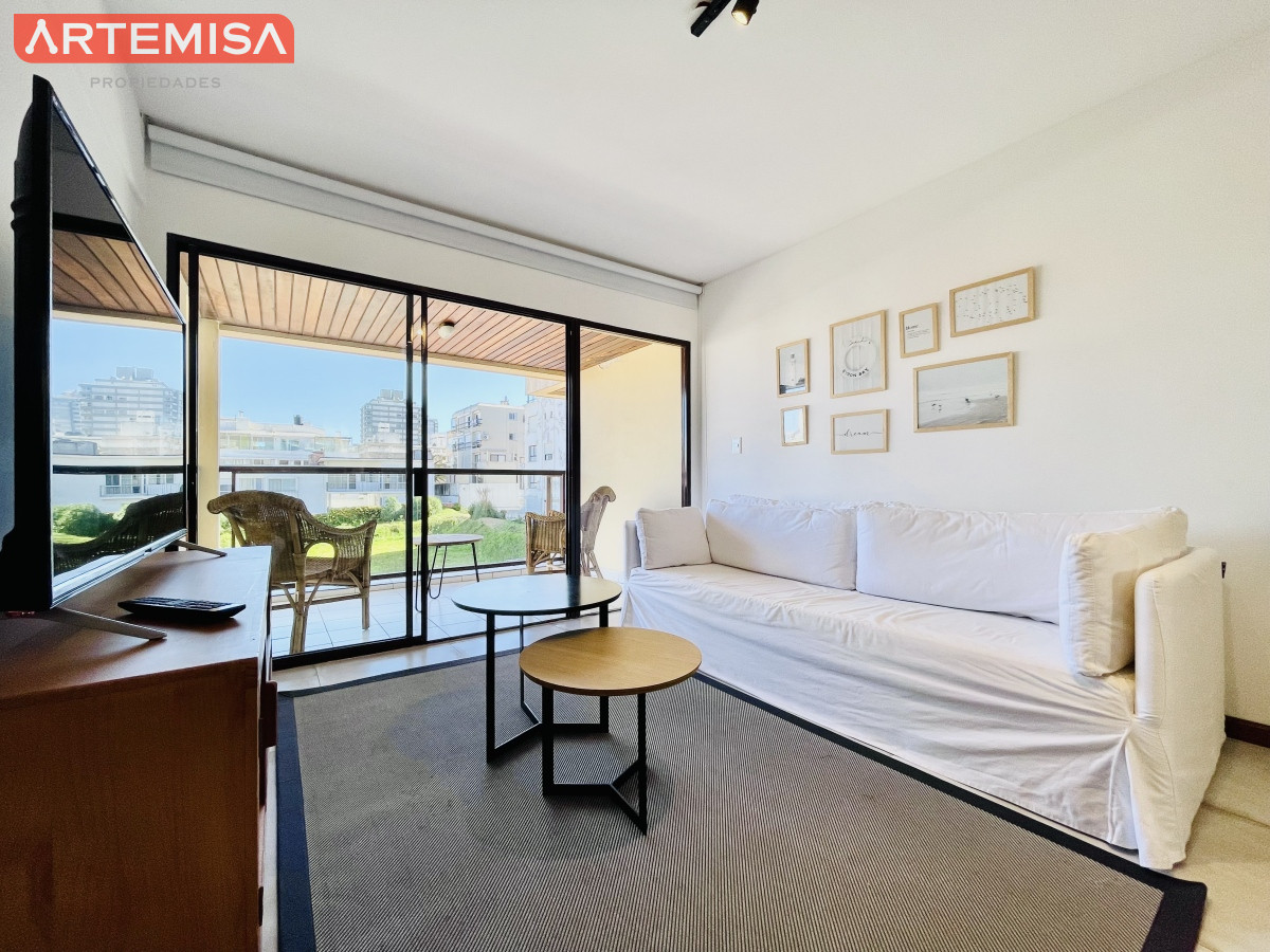 Apartamento ID.533 - Apartamento de 2 Dormitorios en playa El Emir, Punta del Este - Venta y Alquiler de Verano