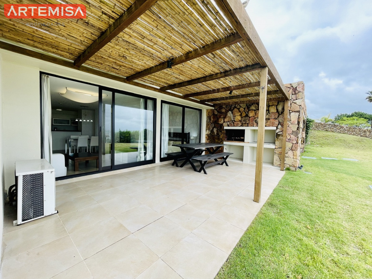 Apartamento ID.476 - Alquiler temporario de apartamento de un dormitorio con parrillero y jardín, Punta Ballena