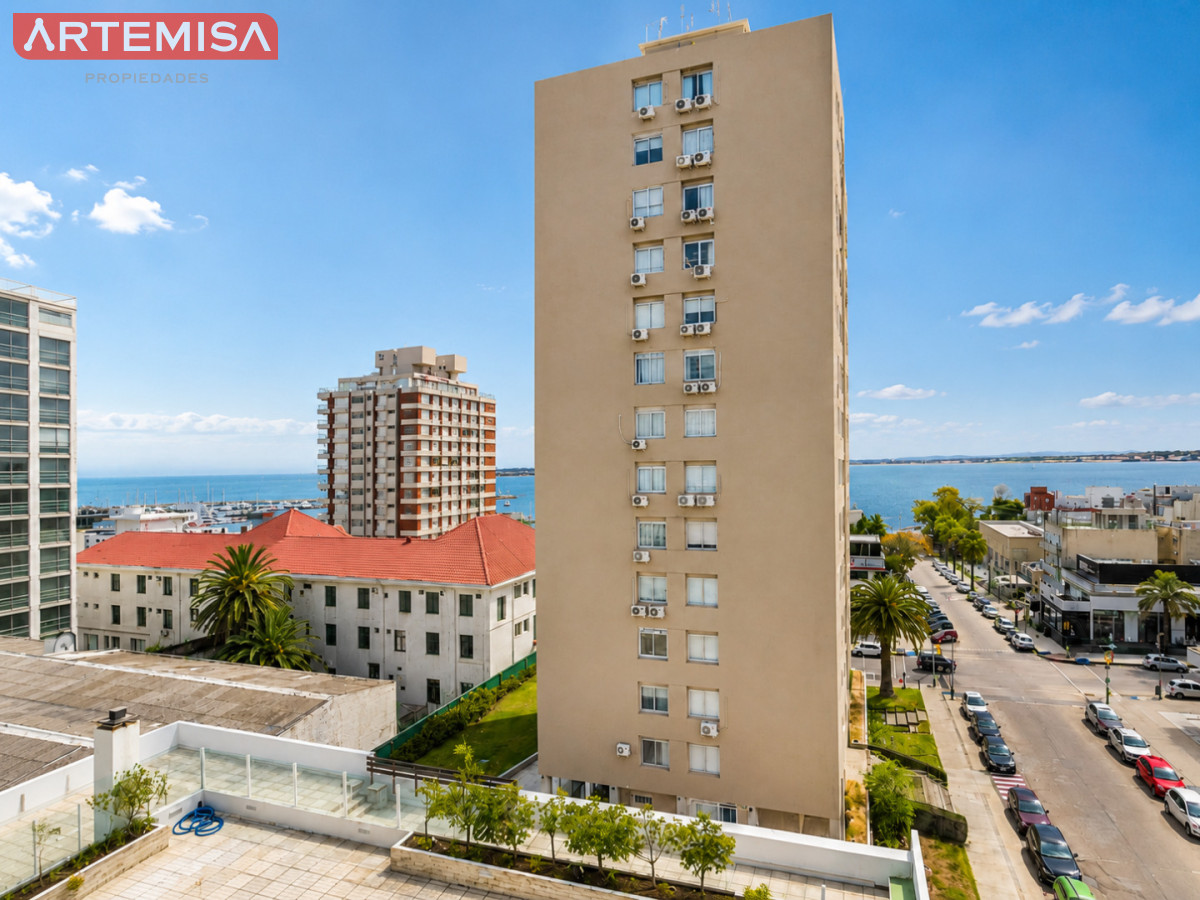 Apartamento ID.818 - Venta de apartamento de 1 Dormitorio en el corazón de la Península, Punta del Este