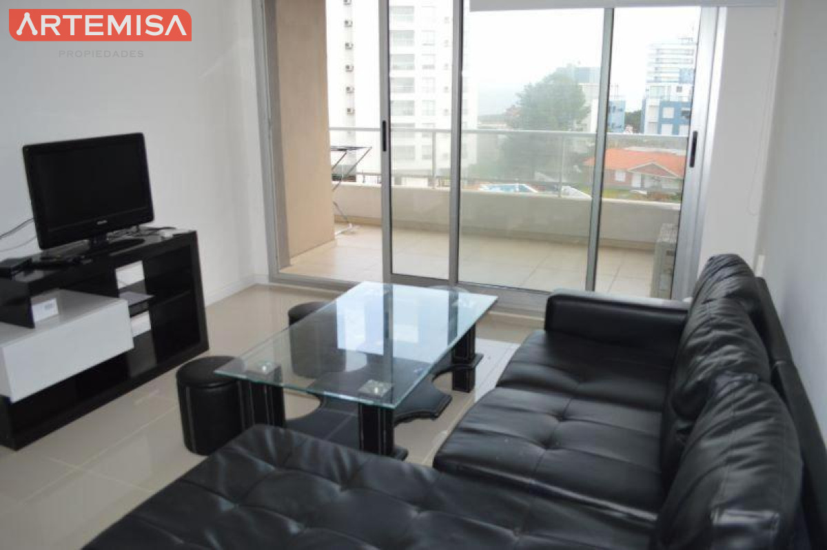 Apartamento ID.836 - Muy Buen Apartamento de 2 Dormitorios en Aidy Grill, Punta del Este