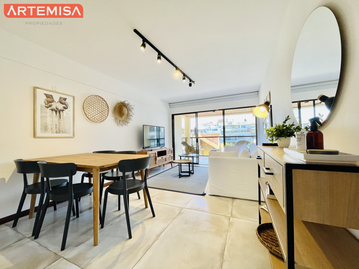 Apartamento ID.533 - Apartamento de 2 Dormitorios en playa El Emir, Punta del Este - Venta y Alquiler de Verano