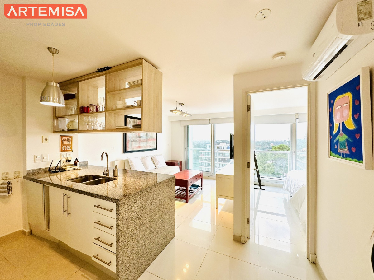 Apartamento ID.590 - Venta de Moderno Apartamento en zona Roosevelt de 1 Dormitorio, torre con servicios, Punta del Este