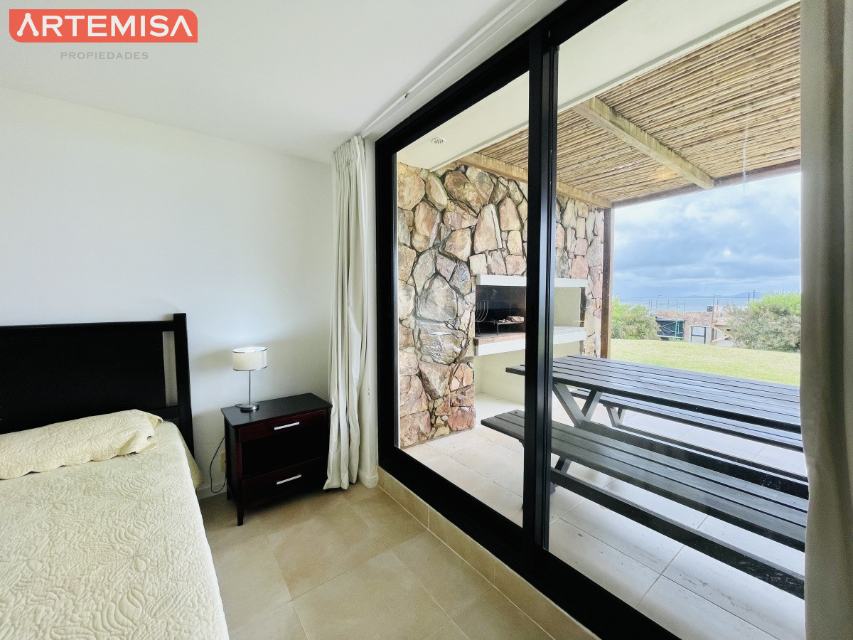 Apartamento ID.476 - Alquiler temporario de apartamento de un dormitorio con parrillero y jardín, Punta Ballena