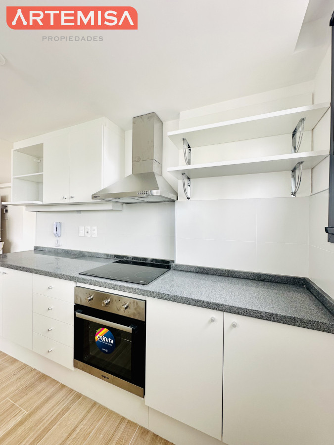 Apartamento ID.524 - Apartamento de 2 Dormitorios a Estrenar en Alquiler Anual y venta, Playa Brava, Punta del Este