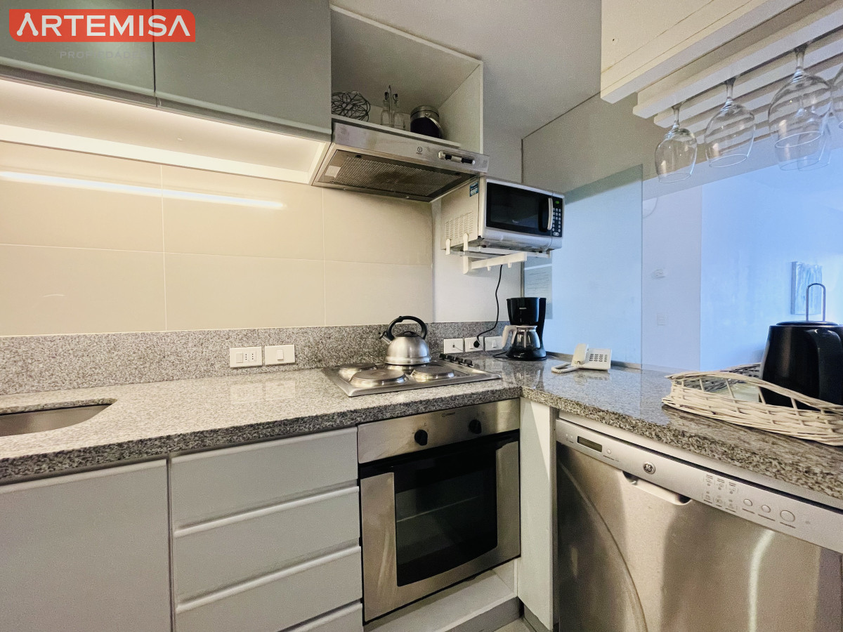 Apartamento ID.542 - Moderno Apartamento de dos Dormitorios sobre Roosevelt en Venta