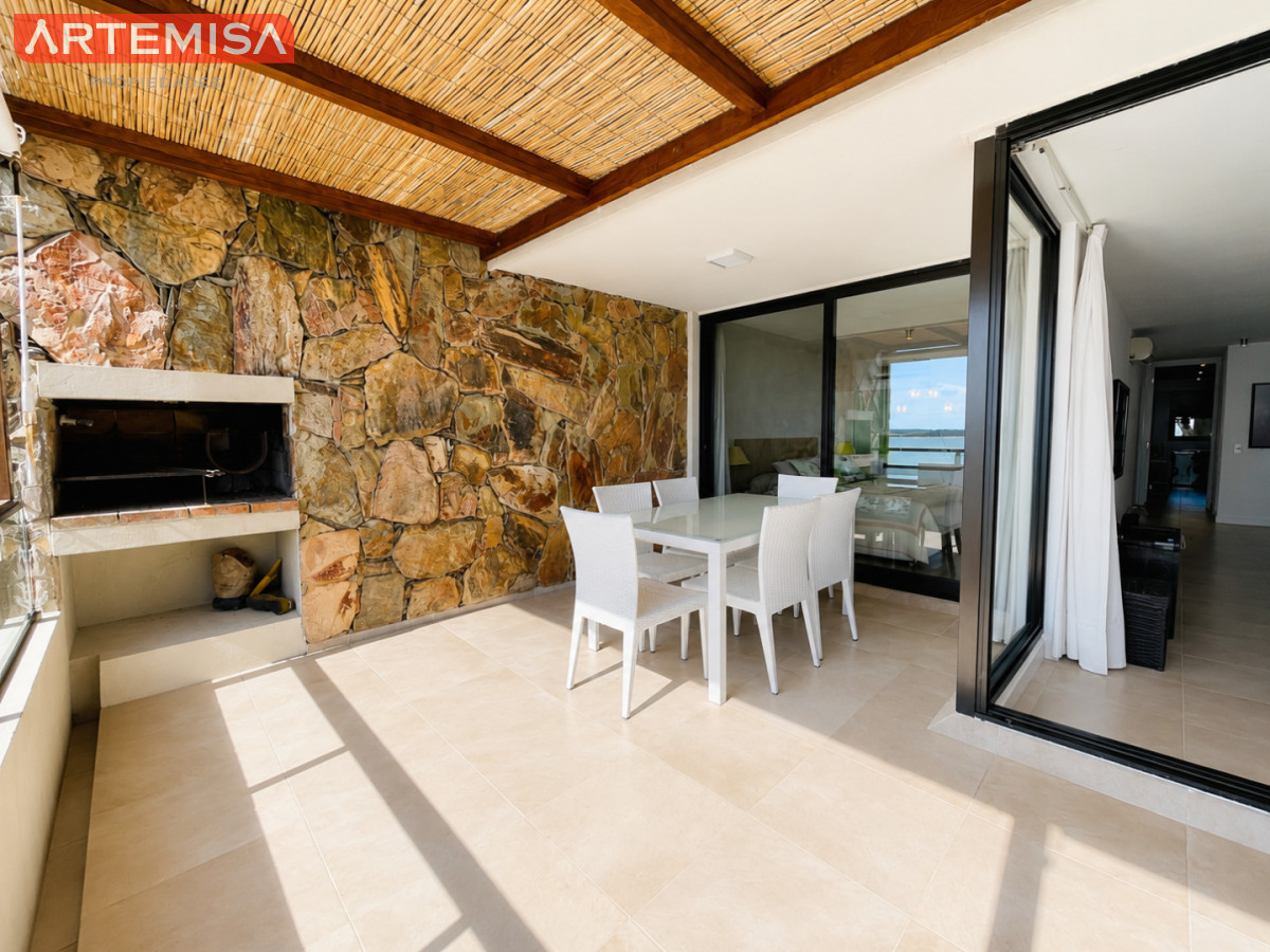 Apartamento ID.632 - Apartamento de 2 Dormitorios con Vista al Mar y Parrillero en Quartier Punta Ballena